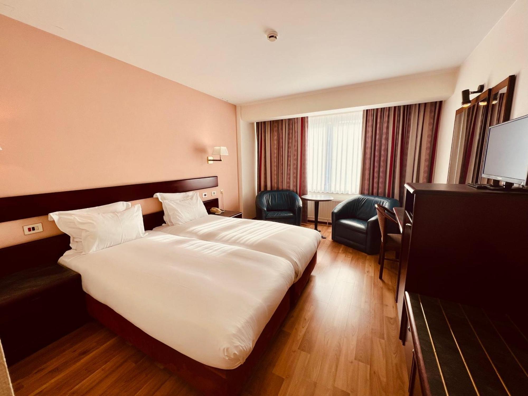 Bedford Hotel Брюссель Екстер'єр фото